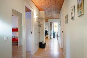 Well-Equipped Holiday Home On A Natural Plot In Peaceful Surroundings At Øer Strand Just 200 M From Sand Dunes And Family-Friendly Beach