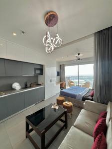 Flat in Noida , Supernova 26th floor