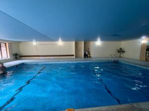 3 bedroom barn conversion with swimming pool, tennis court and more!