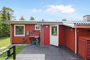 Awesome Home In Ebeltoft With 2 Bedrooms And Internet