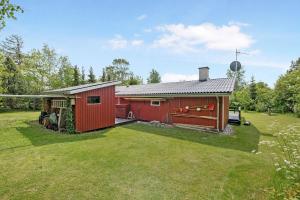 Awesome Home In Ebeltoft With 2 Bedrooms And Internet