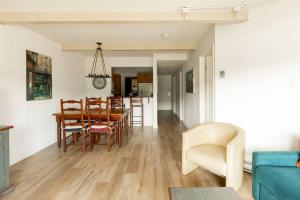 InstantSuites- The Mountain Lake house