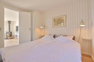 Nice Home In Ebeltoft With 2 Bedrooms