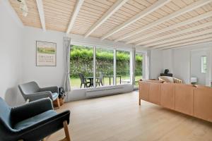 Beautiful Home In Ebeltoft With 5 Bedrooms And Wifi