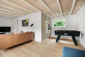 Beautiful Home In Ebeltoft With 5 Bedrooms And Wifi