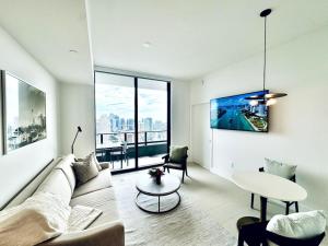 48th Floor PH collection 1 BD Brand New Downtown