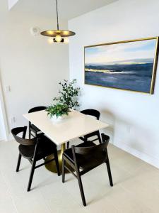 New 2BD 2 BATH LUX Penthouse City and Bay View