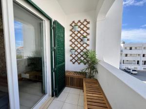 Albufeira Delight with Pool by Homing
