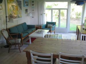 Awesome Home In Knebel With 3 Bedrooms And Wifi
