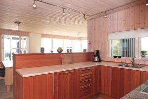 Awesome Home In Ebeltoft With 3 Bedrooms And Internet