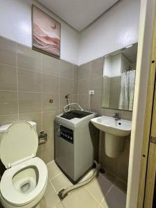 Cozy orange room at shore