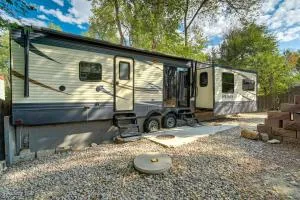 Red Rock Puma - Glamping BBQ Fire Pit - 马尼温泉