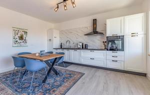 2 Bedroom Stunning Apartment In Medulin