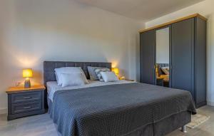 2 Bedroom Stunning Apartment In Medulin