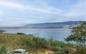 Cozy Apartment In Pag With Wifi