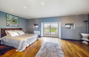 Nice Home In Montrejeau With Wifi