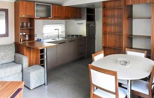 Campings Beautiful Stacaravan : photos des chambres