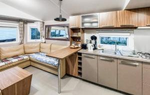 Campings Beautiful Stacaravan : photos des chambres