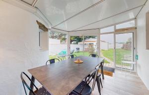 Maisons de vacances 3 Bedroom Stunning Home In L-epine : photos des chambres