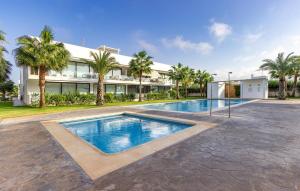 Lovely Apartment In Mar De Cristal