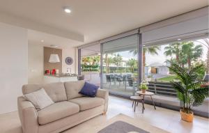 Lovely Apartment In Mar De Cristal