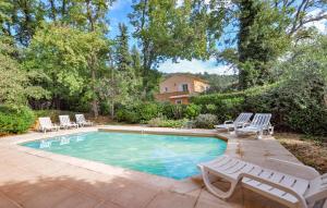 Maisons de vacances 3 Bedroom Cozy Home In Callian : photos des chambres