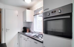 2 Bedroom Cozy Home In Oosterwolde