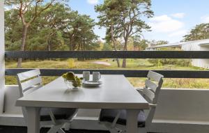 1 Bedroom Stunning Apartment In Nexø