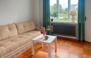 Cozy Home In Sölvesborg