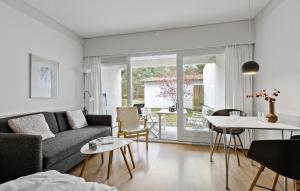 Cozy Apartment In Nexø With Wifi
