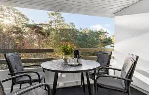 Nice Apartment In Nexø With Wifi - Dueodde