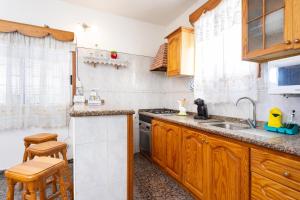 OkStay Family house close to the sea Caleton