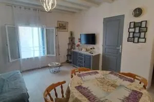 Type 2 quartier du port 2 à 4 personnes - Cornillon-Confoux