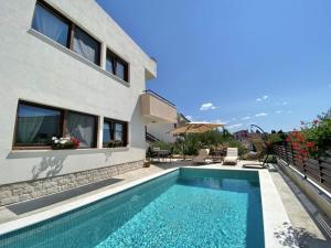 Charming Villa Ira with Pool 