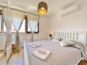 Charming Villa Ira with Pool