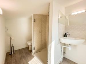 Appartements Duplex refait a neuf au coeur de Sanary : photos des chambres
