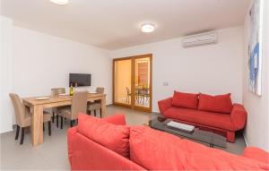 Cozy Apartment In Starigrad Paklenica 