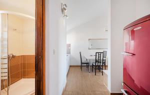 1 Bedroom Awesome Apartment In Pirovac