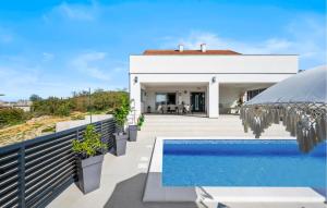 4 Bedroom Amazing Home In Vodice