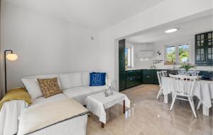 4 Bedroom Amazing Home In Vodice