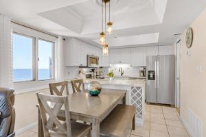 Pinnacle Port- Penthouse 8