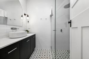 Gardiner Cottage - Stylish & Elegant, Walk to CBD