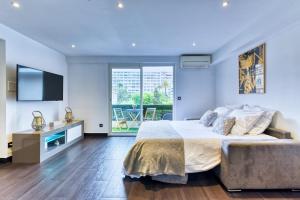 LE VENITIA studio raffiné avec balcon mignon, pour votre séjour à deux