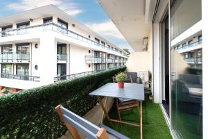 LE VENITIA studio raffiné avec balcon mignon, pour votre séjour à deux