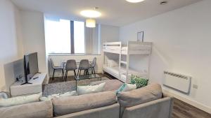Pet-friendly 1BR Apt sleeps 4 in BMH Centre with Parking