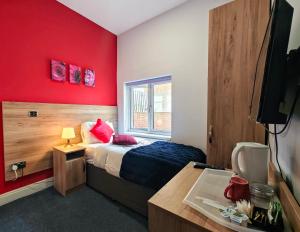 Single Room room in Wellesley Hotel