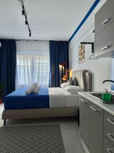 Voulis 45 Plaka Suite by Zeussuites