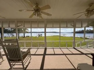 Paradise Point 2BR 2BA - 纽贝里