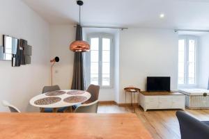 LE NID DU SUQUET une escapade idéale pour couples, près commerces, Palais et plages