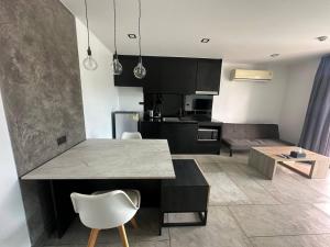 Modern apartment on Naiharn Beach B404